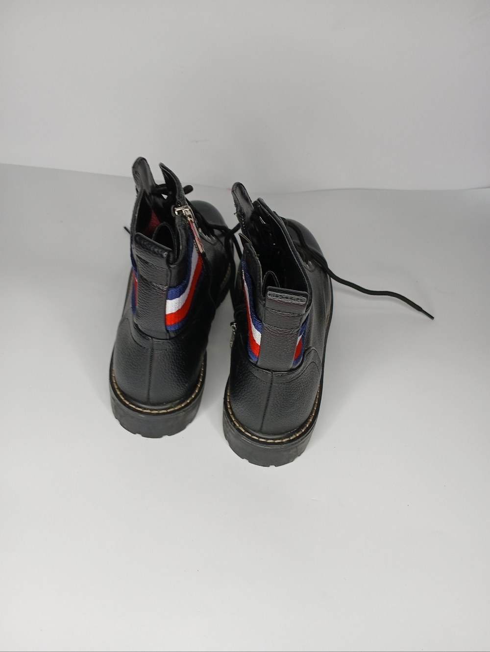 Tommy Hilfiger Black Leather Ankle Boots Size 10 | Chunky Sole Lace-Up | Casual - Picture 4 of 8